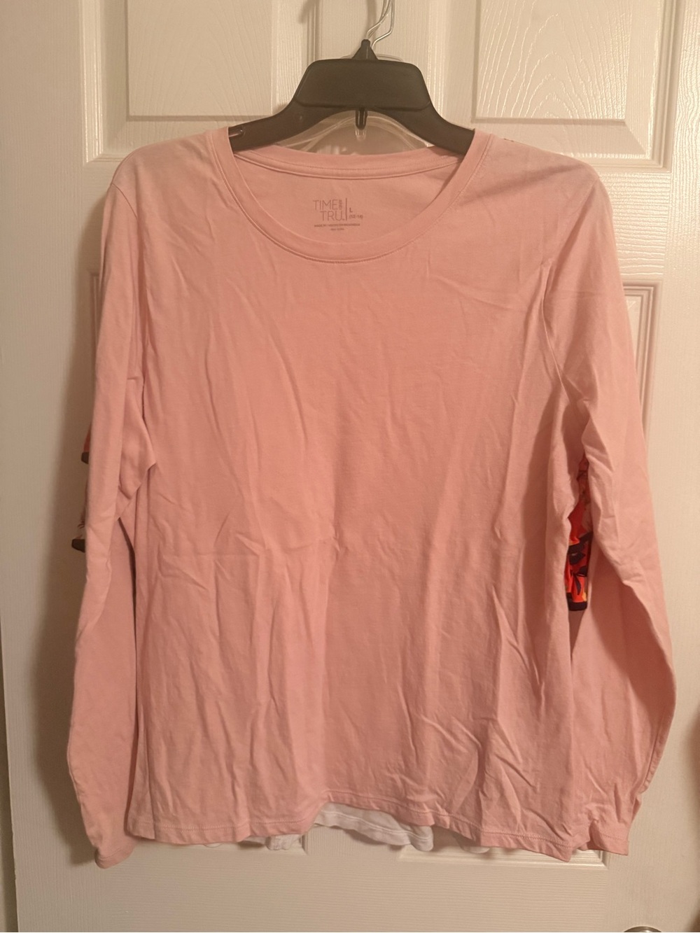 Time and Tru Light Pink Crewneck Long Sleeve Tee